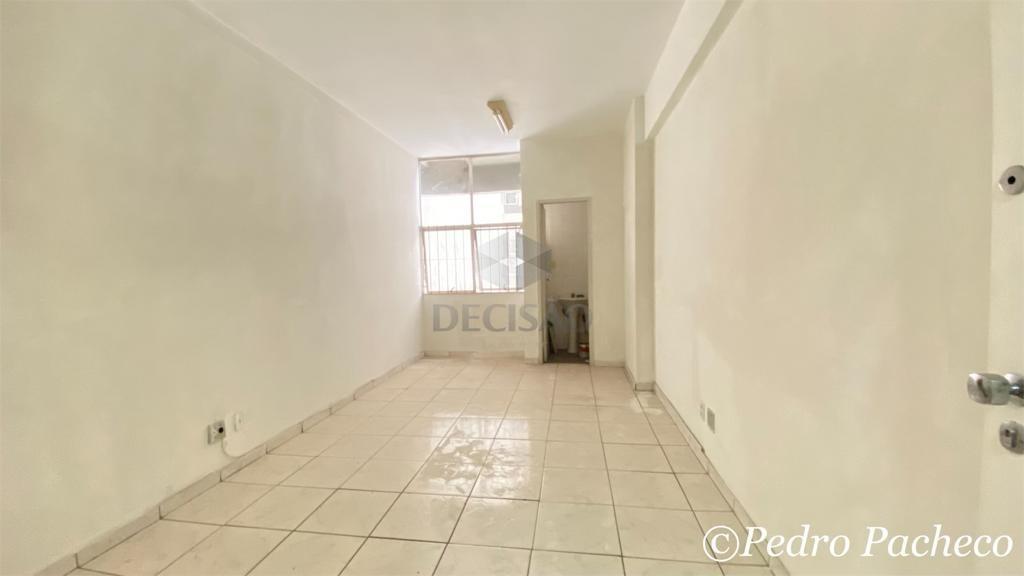 Sala à venda no Centro: 