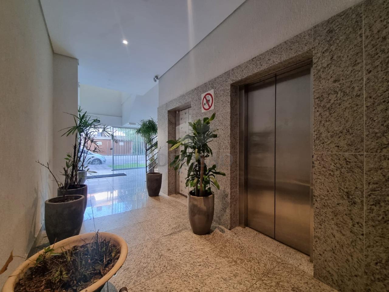 Sala à venda no Santa Lucia: 