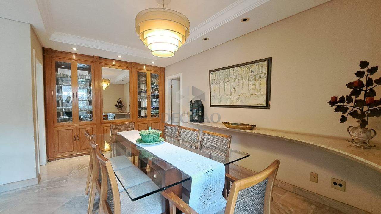 Apartamento 4 Quartos à venda no Funcionarios: 