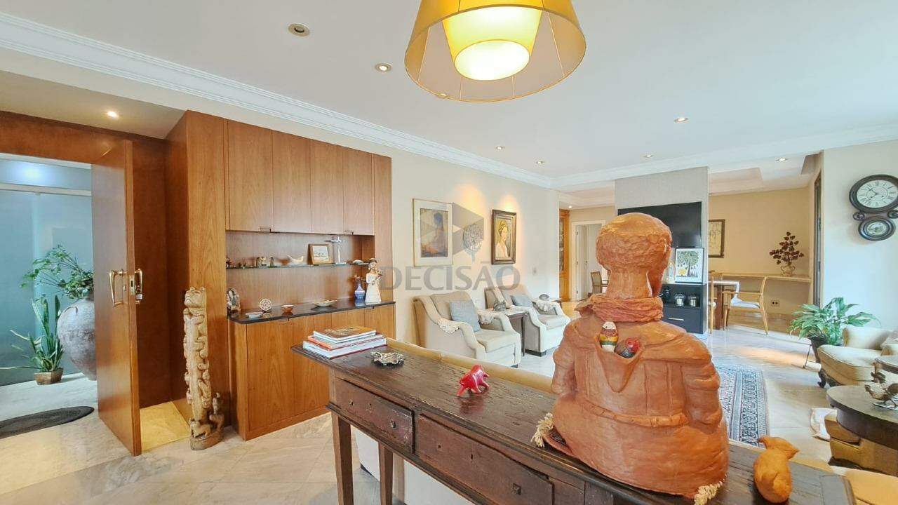 Apartamento 4 Quartos à venda no Funcionarios: 