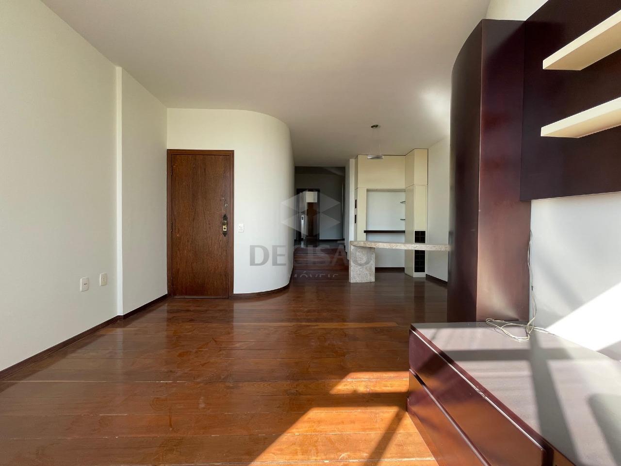 Apartamento 4 Quartos à venda no Funcionarios: 