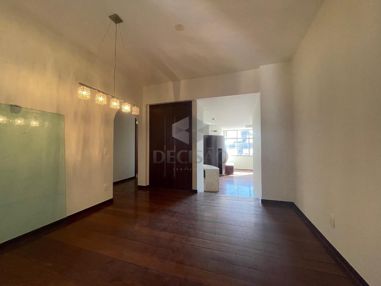 Apartamento 4 Quartos à venda no Funcionarios: 