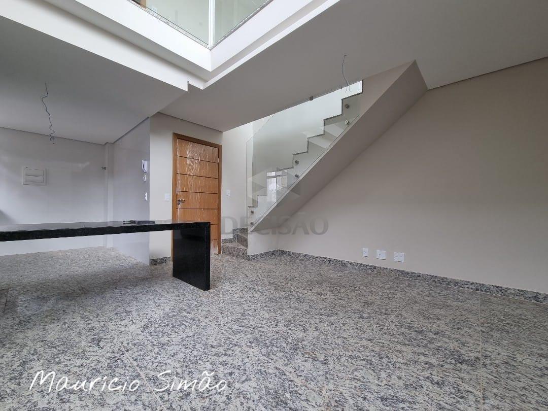 Cobertura à venda no Cruzeiro: 