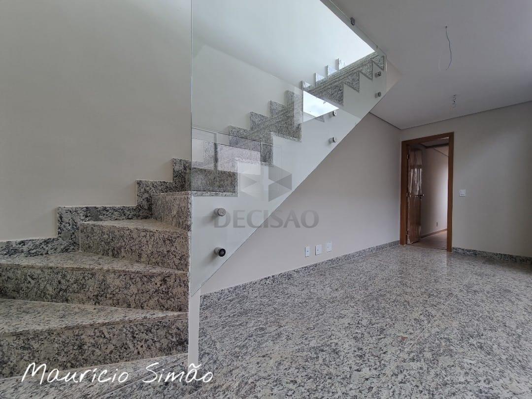 Cobertura à venda no Cruzeiro: 