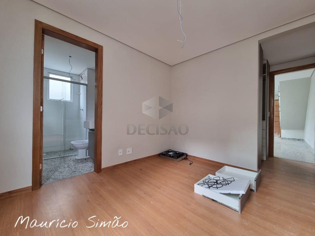 Cobertura à venda no Cruzeiro: 