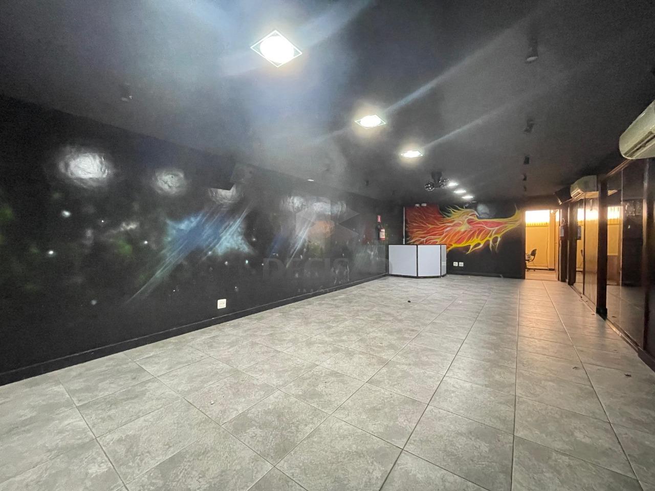 Prédio Comercial à venda no Renascença: 