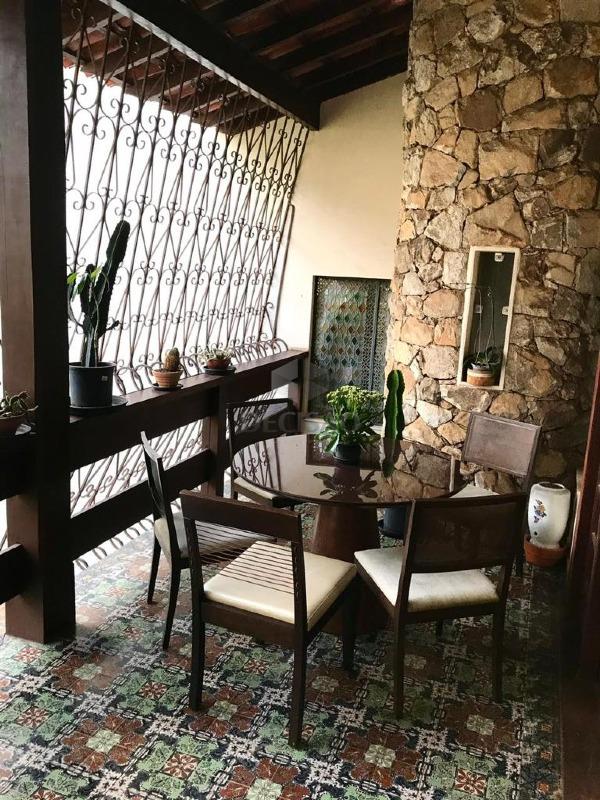 Casa à venda no Mangabeiras: 