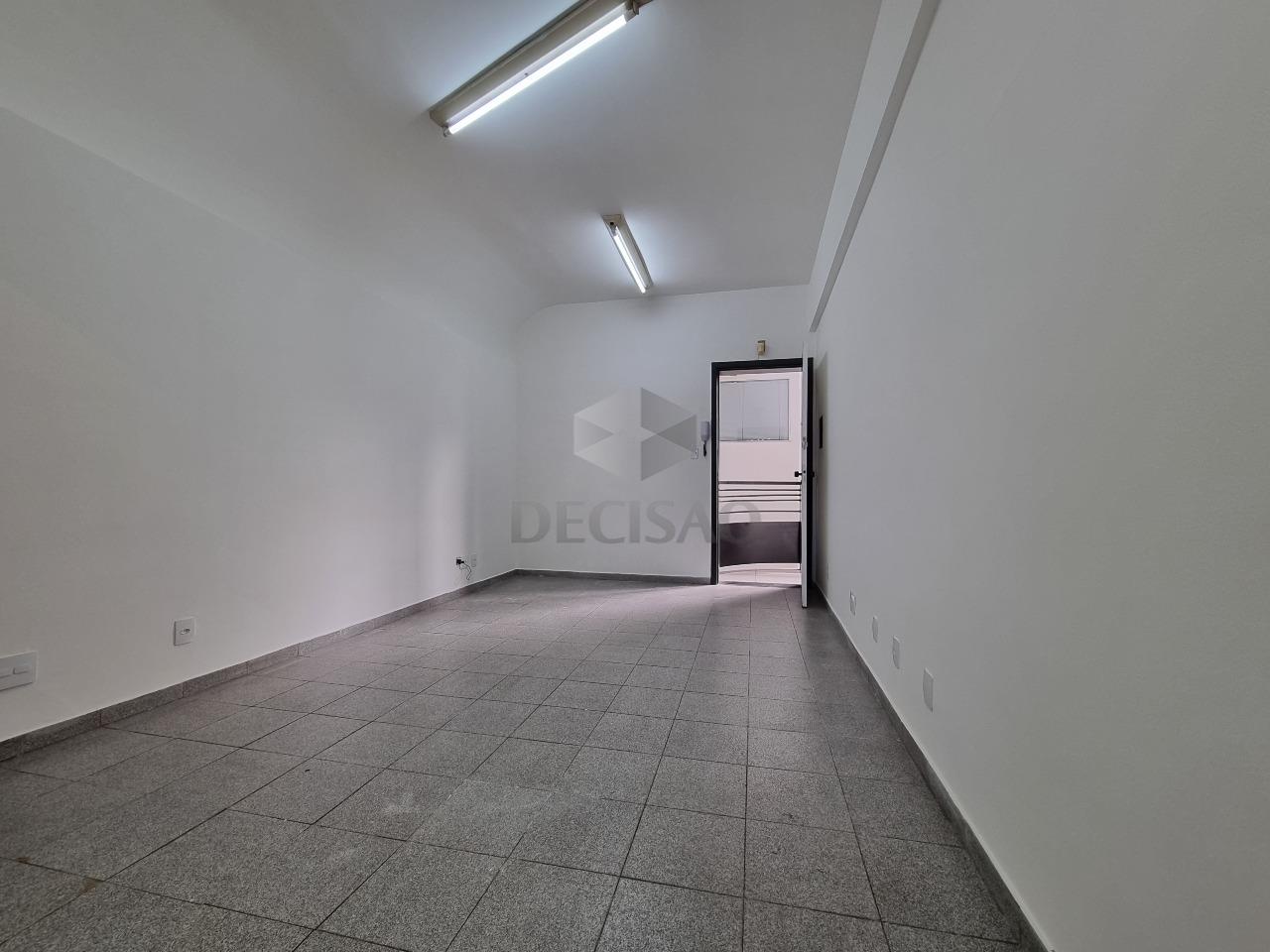 Sala à venda no Cruzeiro: 