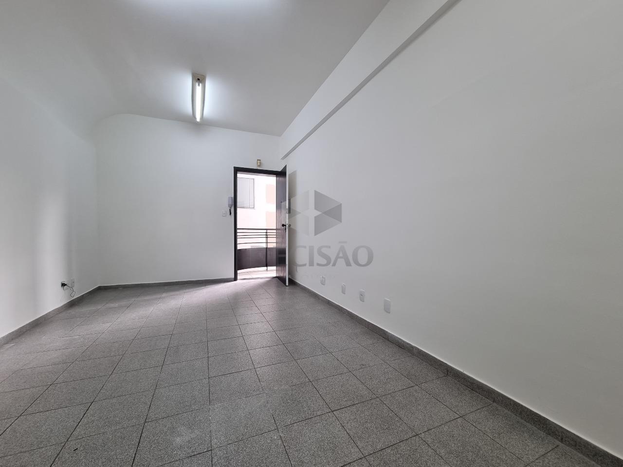 Sala à venda no Cruzeiro: 