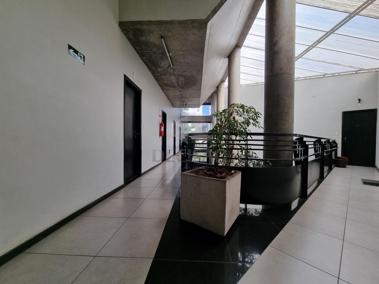 Sala à venda no Cruzeiro: 