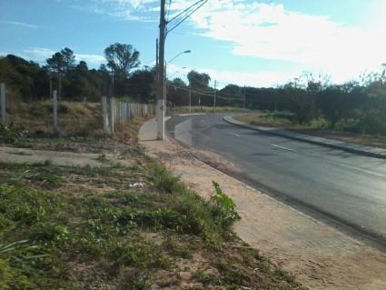 Lote à venda no Parque das Industrias: 