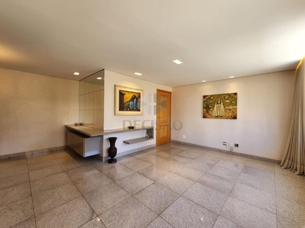 Apartamento 4 Quartos à venda no Funcionarios: 