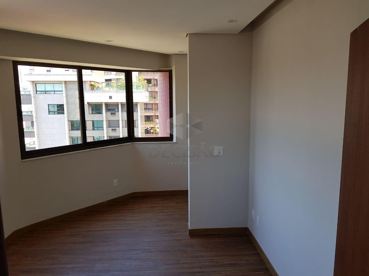 Cobertura à venda no Lourdes: 