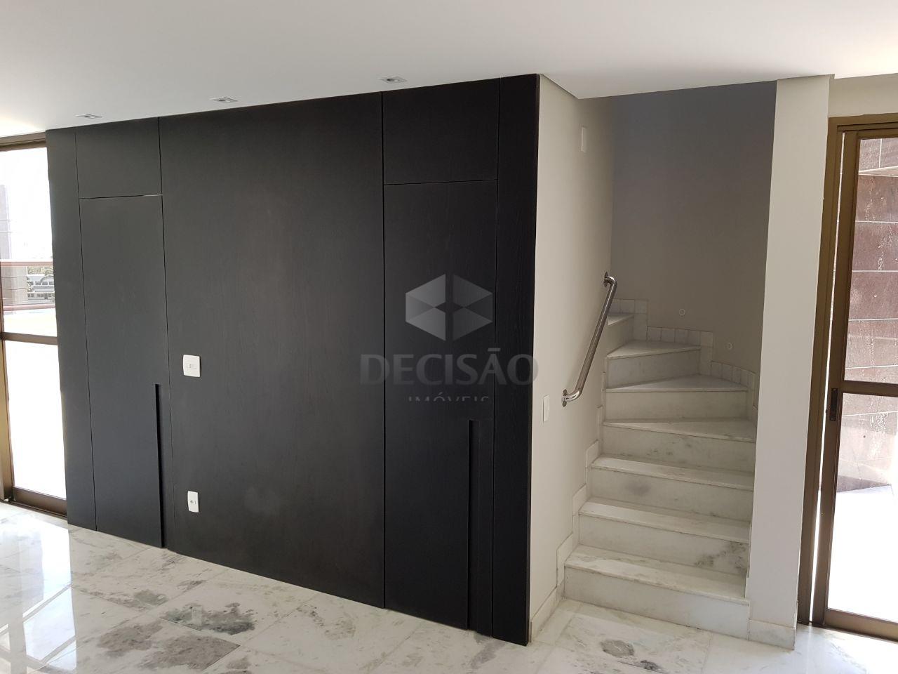 Cobertura à venda no Lourdes: 