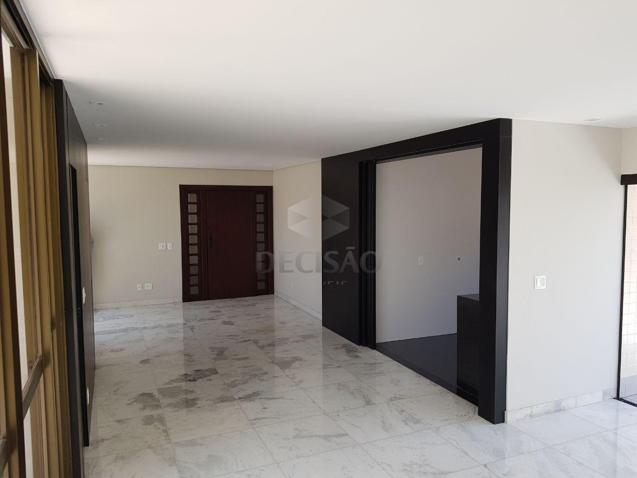 Cobertura à venda no Lourdes: 