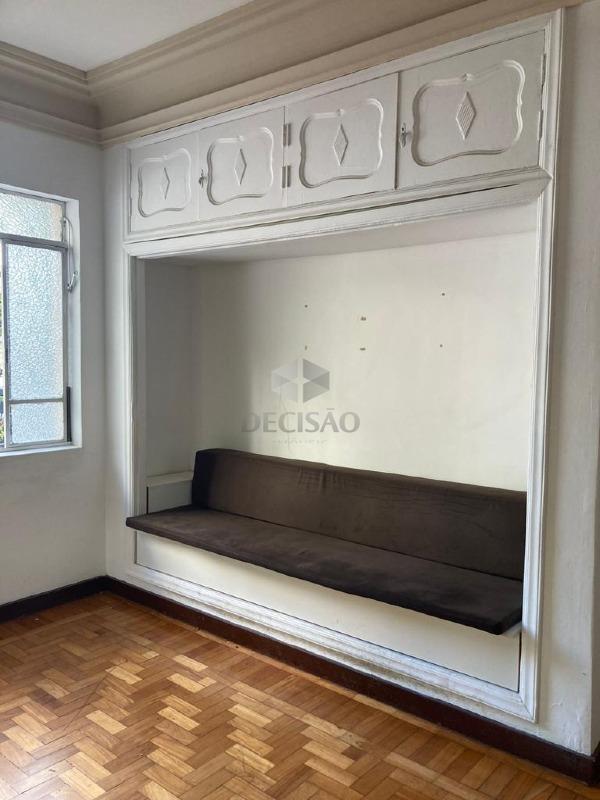 Casa à venda no Gutierrez: 