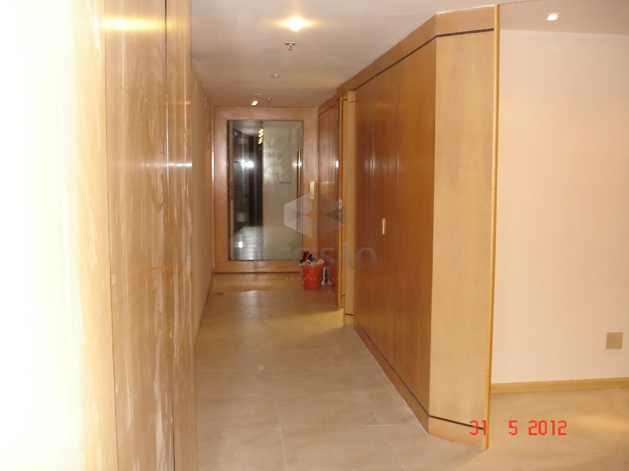 Andar corrido à venda no Funcionarios: 