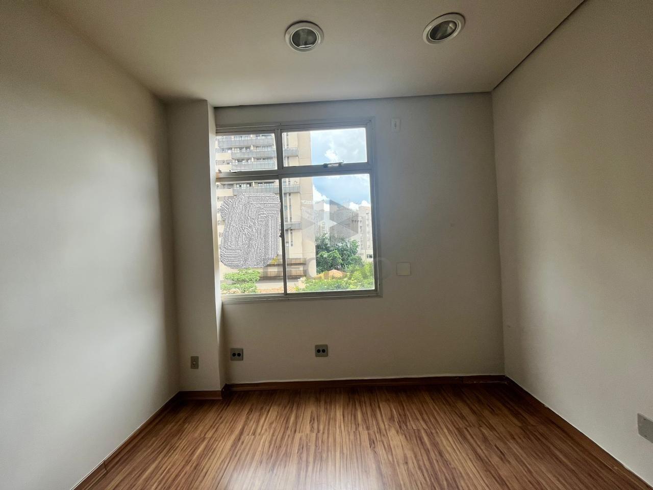 Sala à venda no Santa Efigênia: 