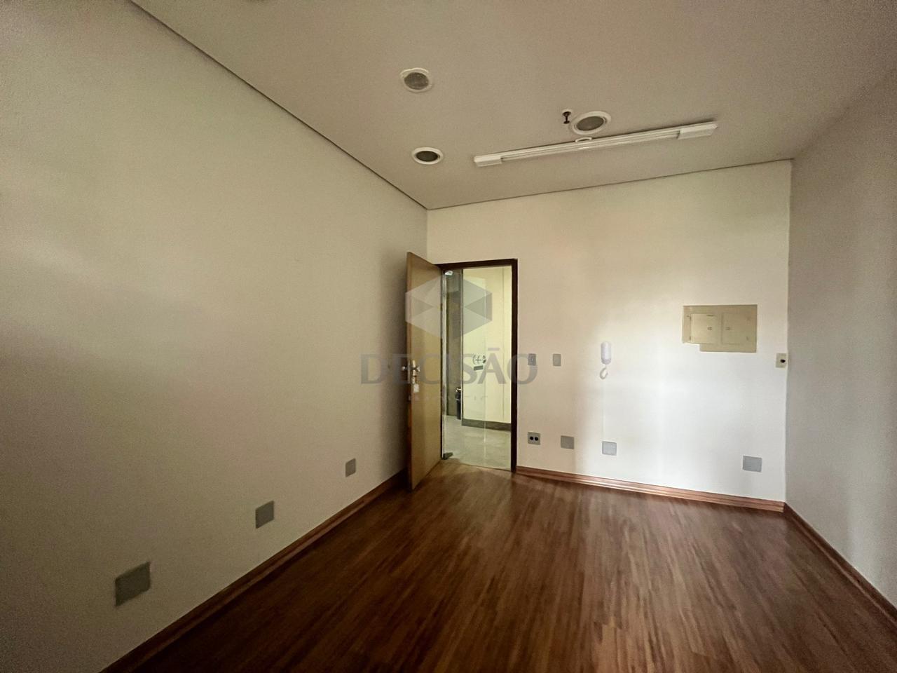 Sala à venda no Santa Efigênia: 