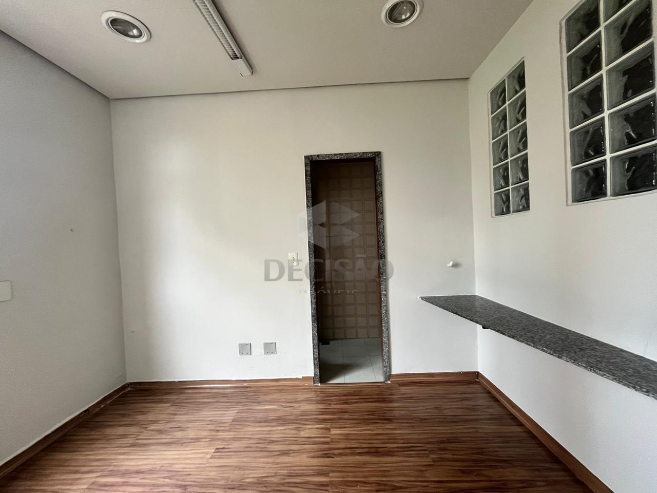 Sala à venda no Santa Efigênia: 