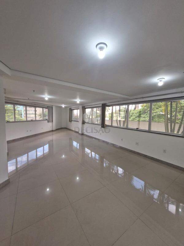 Andar corrido à venda no Funcionarios: 