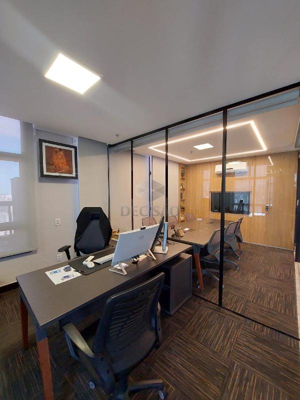 Sala à venda no Centro: 