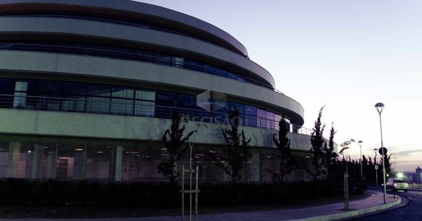 Sala à venda no Santa Lucia: 