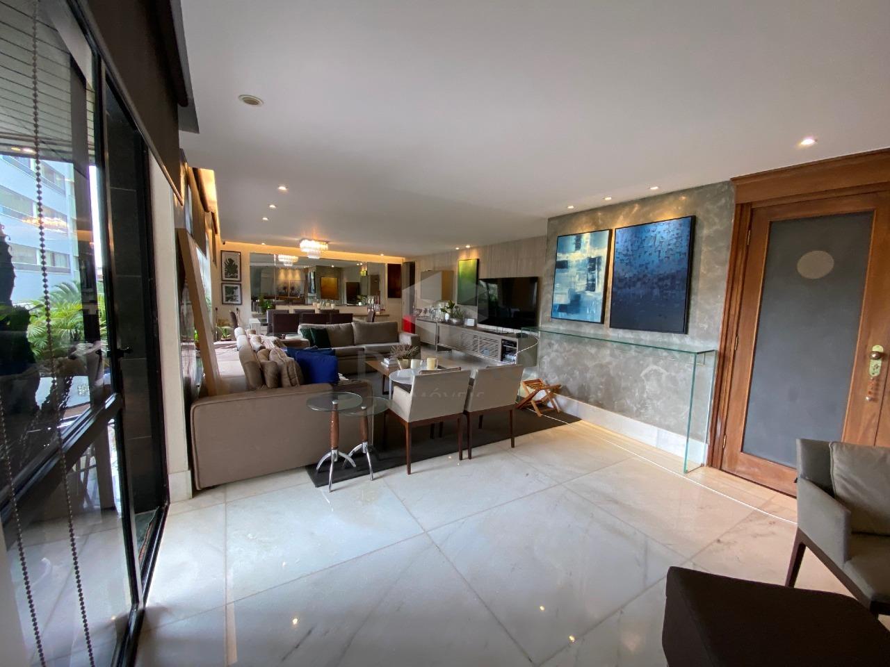 Apartamento 4 Quartos à venda no Funcionarios: 