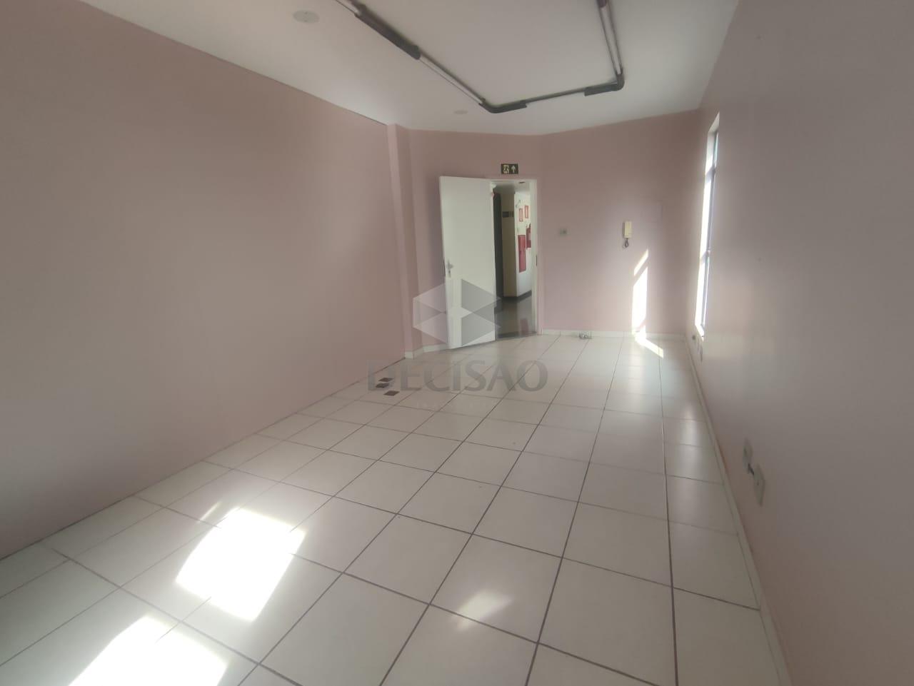 Sala à venda no Santa Efigênia: 