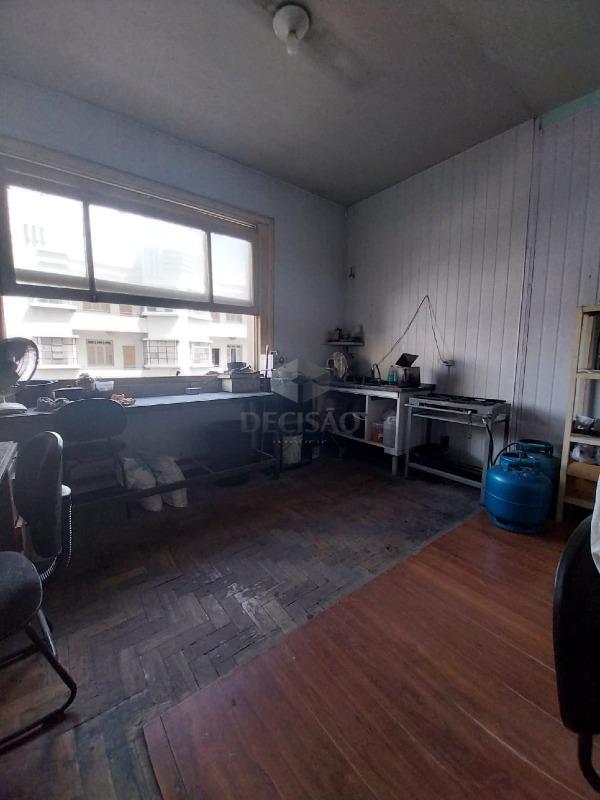 Sala à venda no Centro: 