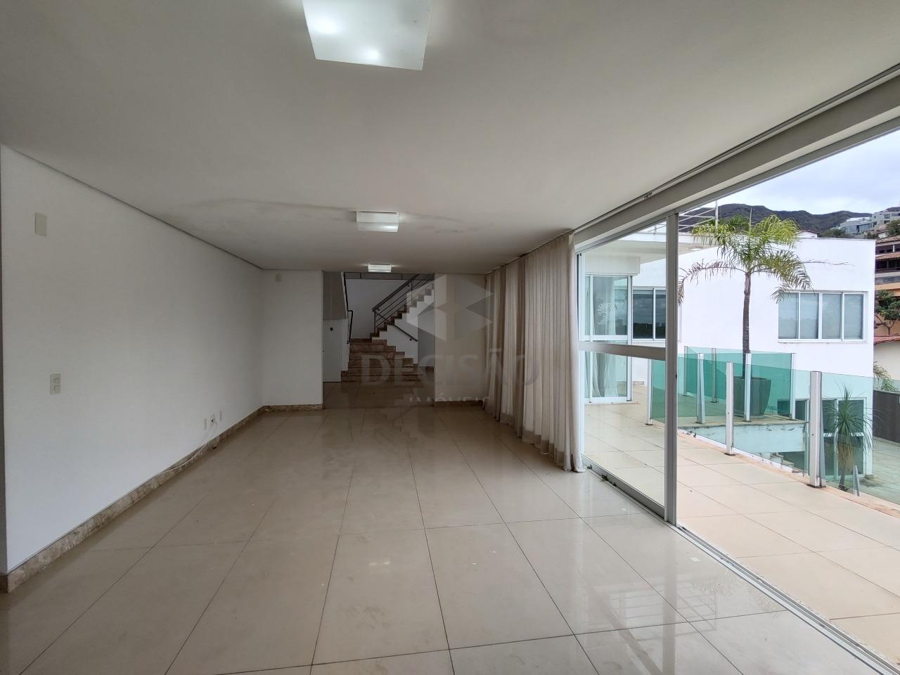 Casa à venda no Mangabeiras: 