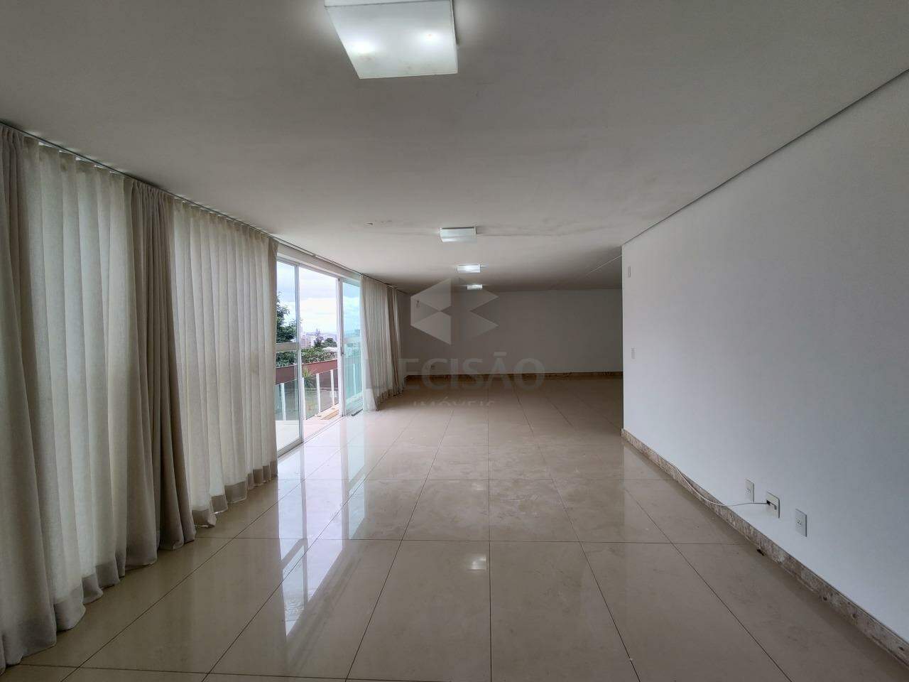 Casa à venda no Mangabeiras: 