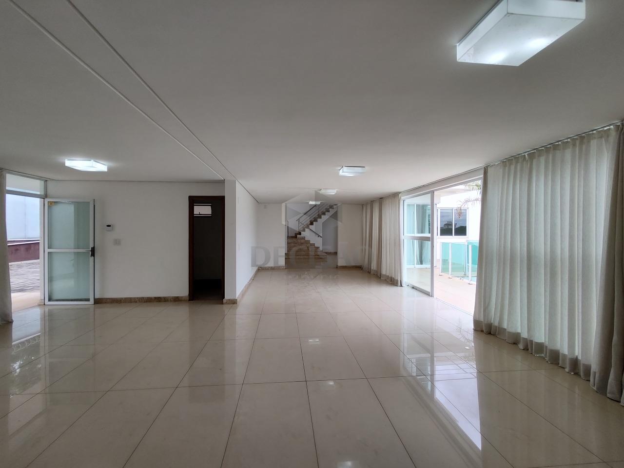 Casa à venda no Mangabeiras: 