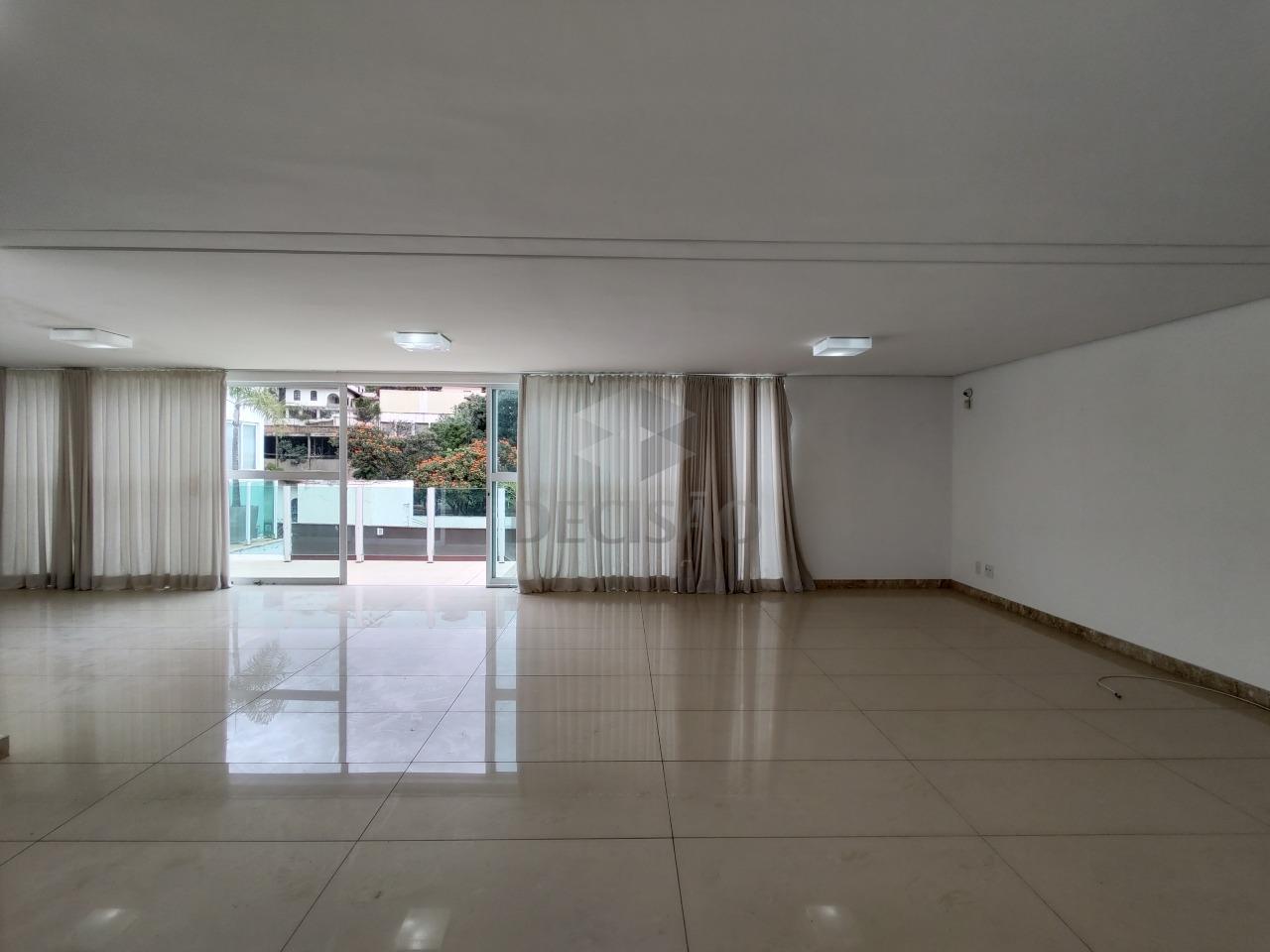 Casa à venda no Mangabeiras: 