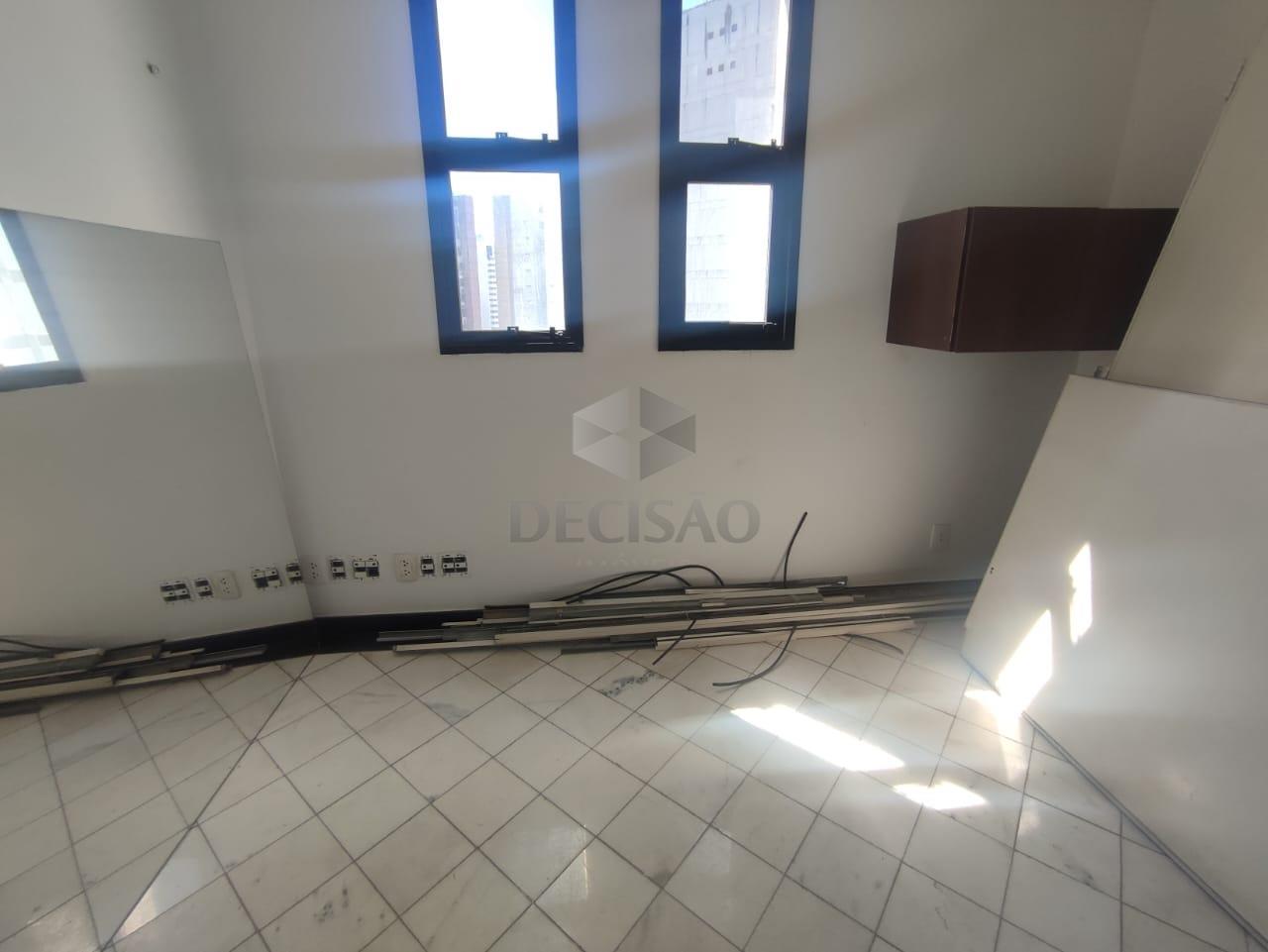 Sala à venda no Savassi: 