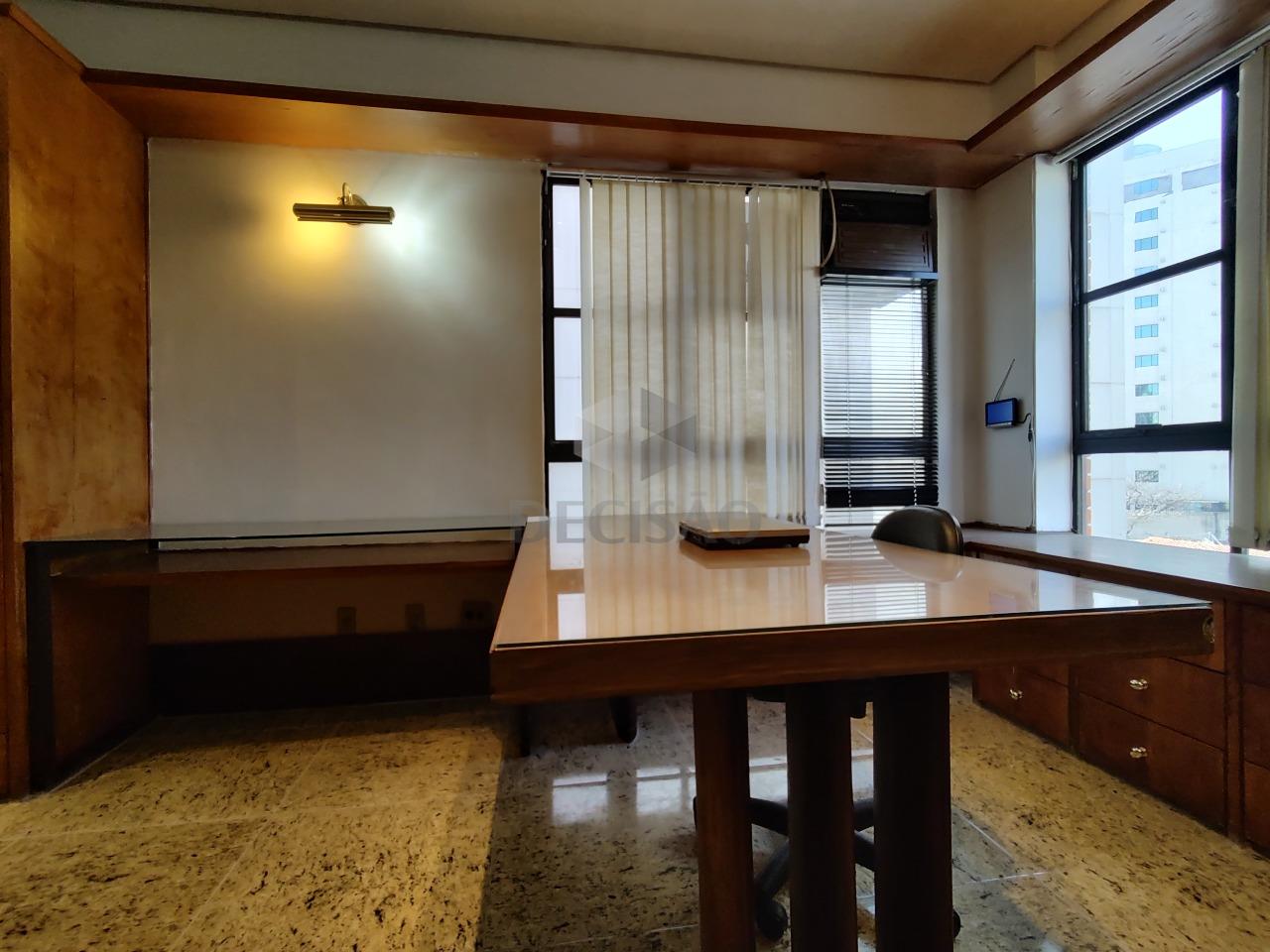 Sala à venda no Savassi: 