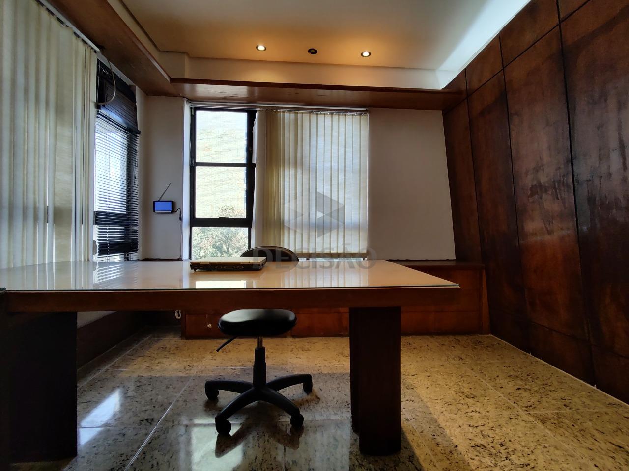 Sala à venda no Savassi: 