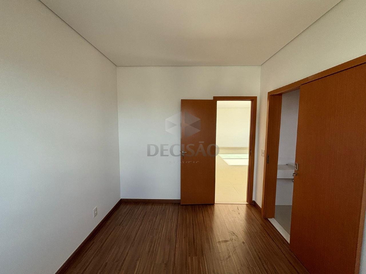 Apartamento 4 Quartos à venda no Santa Lucia: 