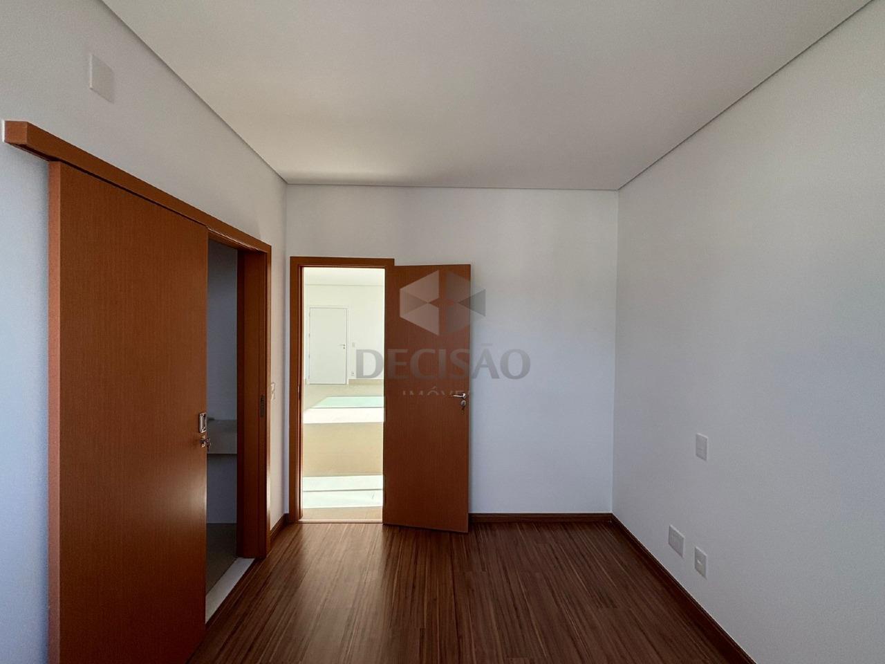 Apartamento 4 Quartos à venda no Santa Lucia: 