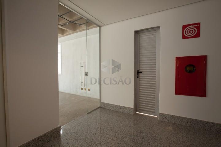 Prédio Comercial à venda no Funcionarios: 