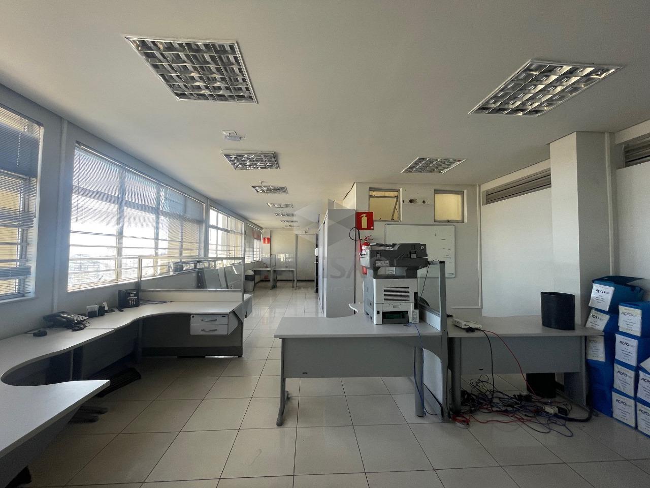 Sala à venda no Centro: 