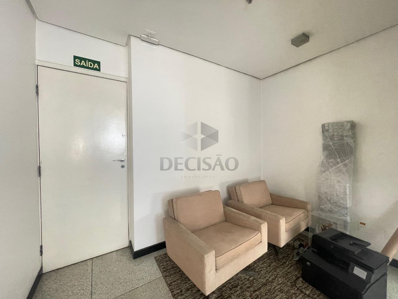 Sala à venda no Centro: 