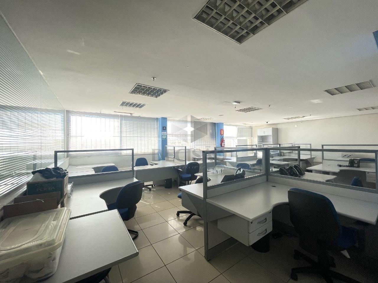 Sala à venda no Centro: 