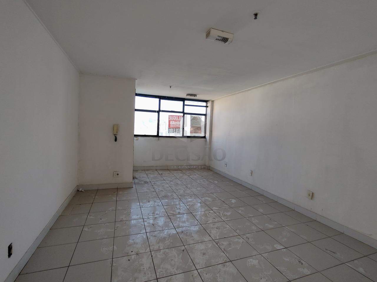 Sala à venda no Barro Preto: 