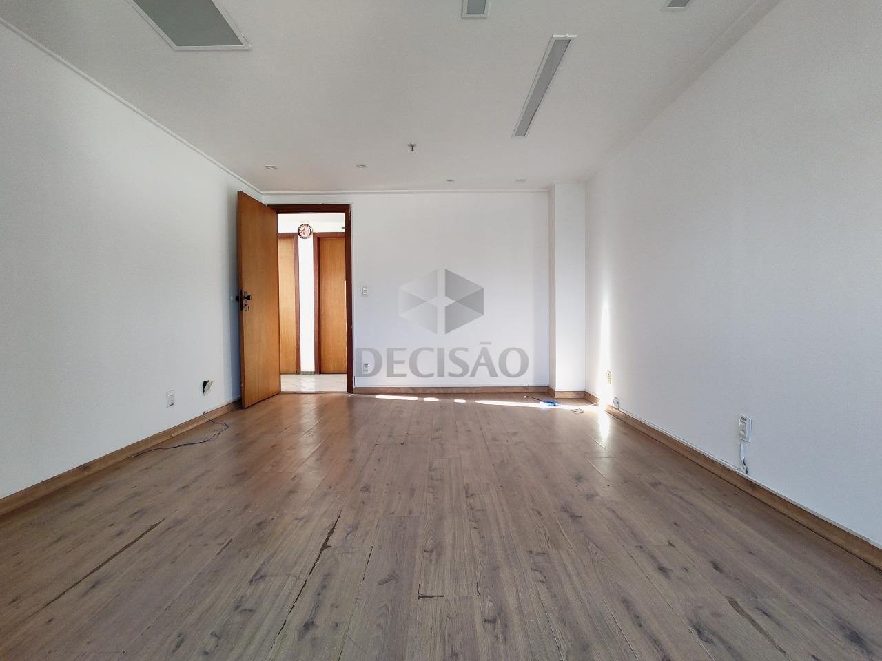 Sala à venda no Barro Preto: 