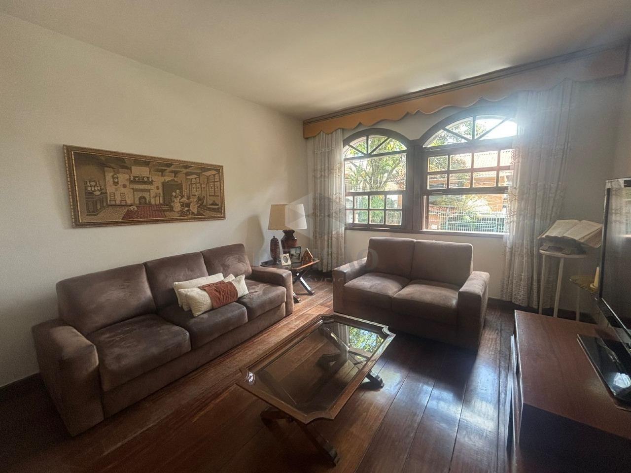 Casa à venda no Cruzeiro: 