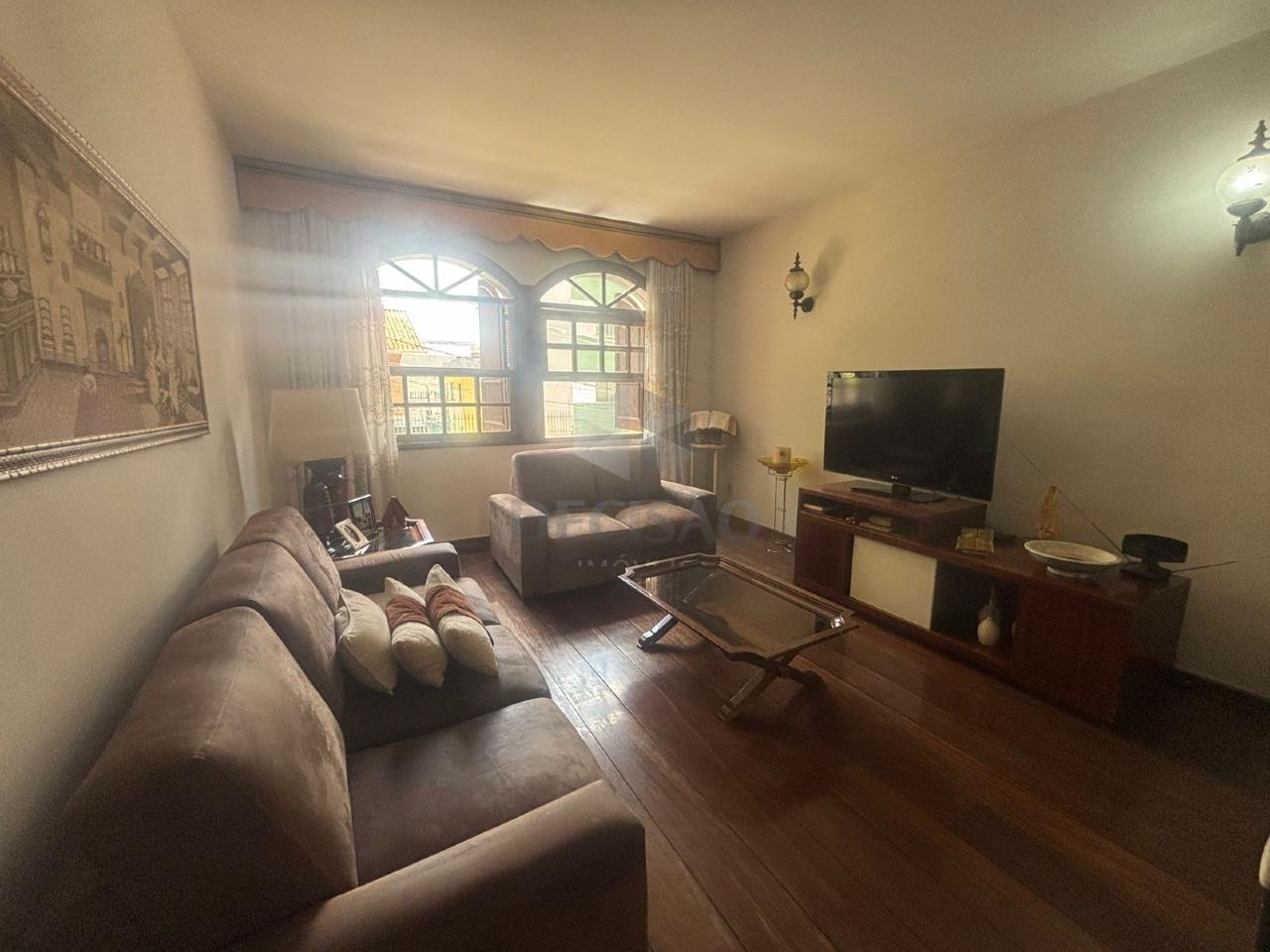 Casa à venda no Cruzeiro: 