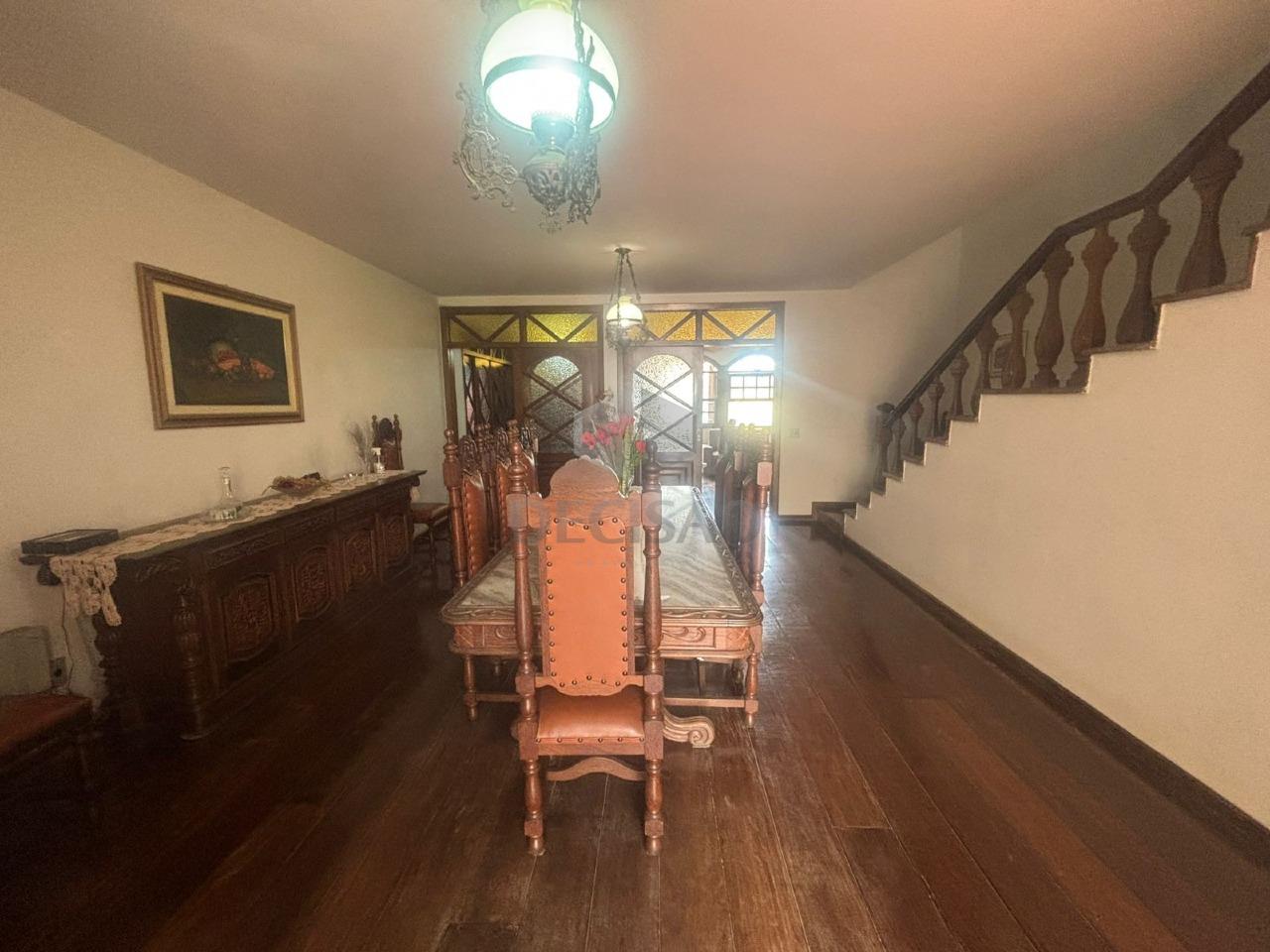 Casa à venda no Cruzeiro: 