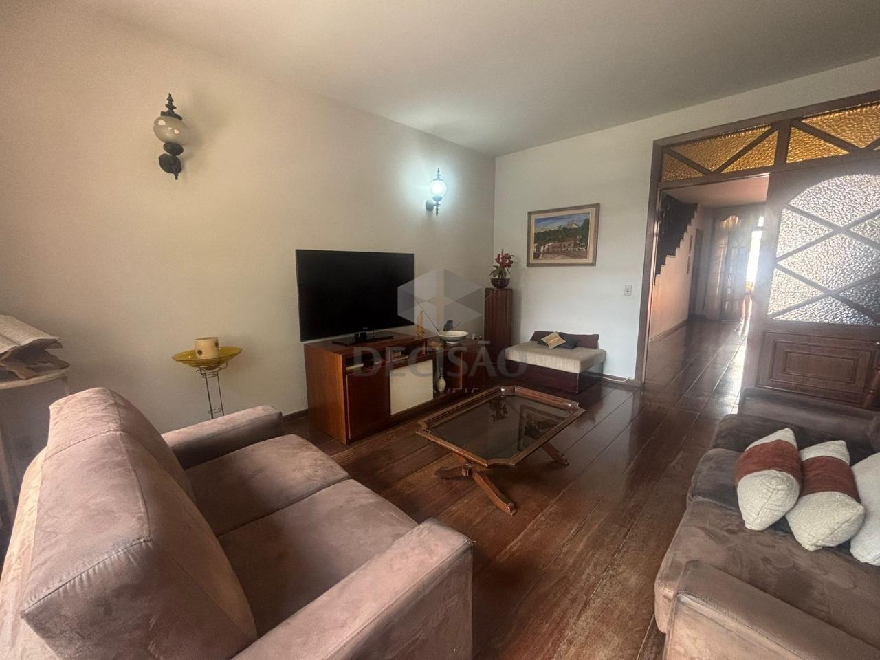 Casa à venda no Cruzeiro: 