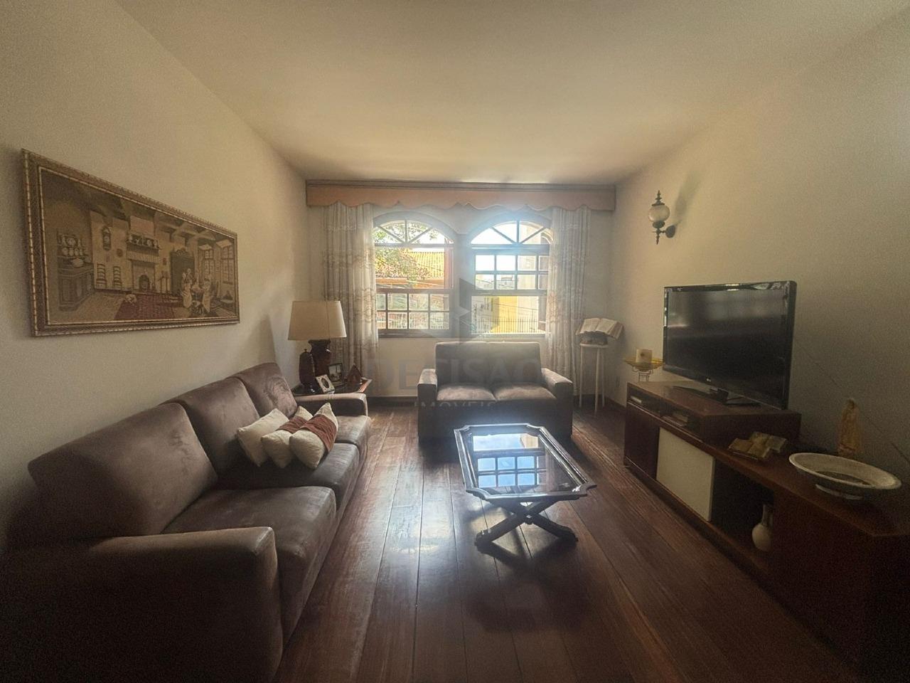 Casa à venda no Cruzeiro: 